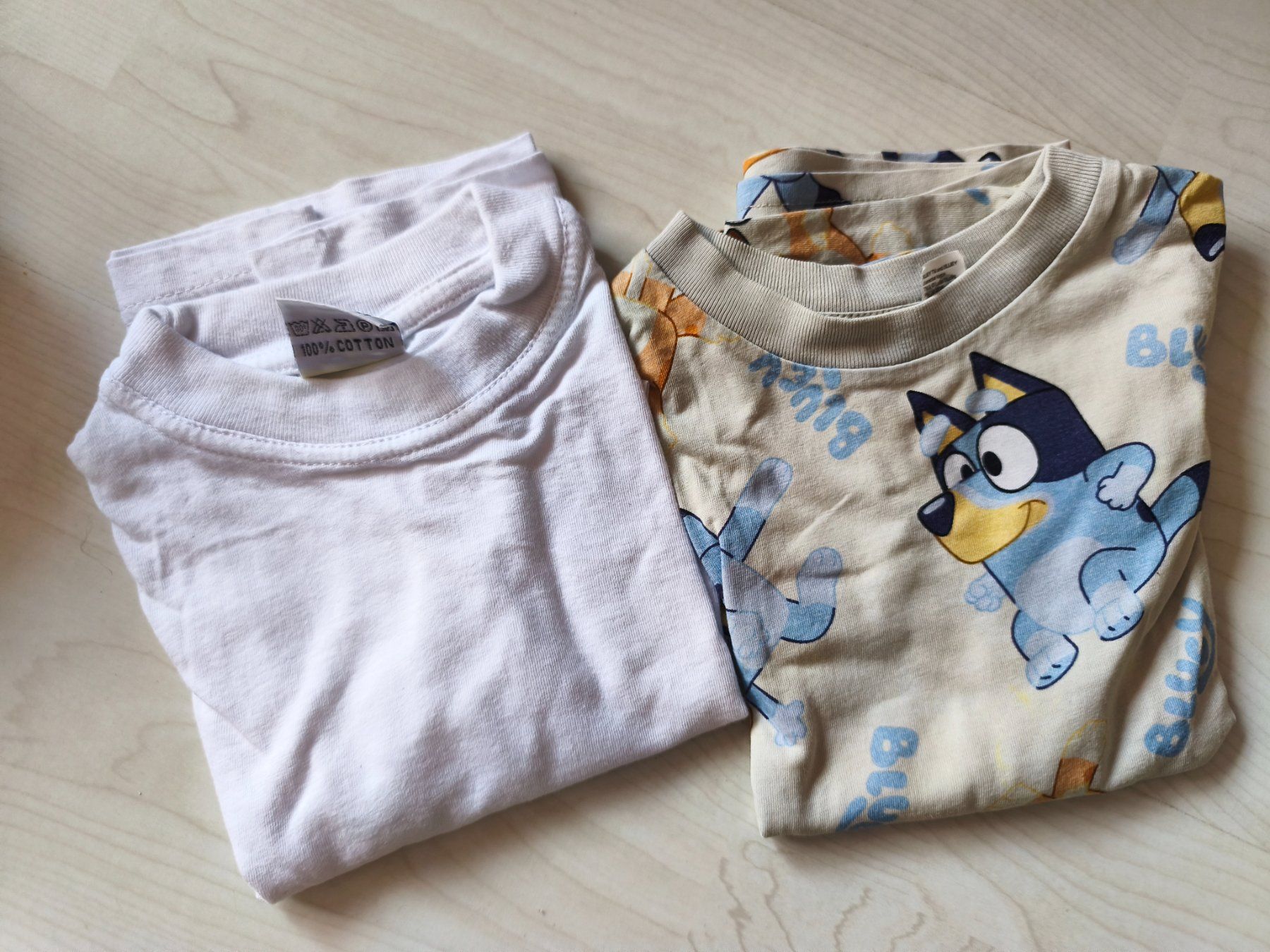 Camicie, T-shirt & Polo: 19St. T-Shirts, Gr. 110 – Usato da Bätterkinden venduto da rai_ctw5 2