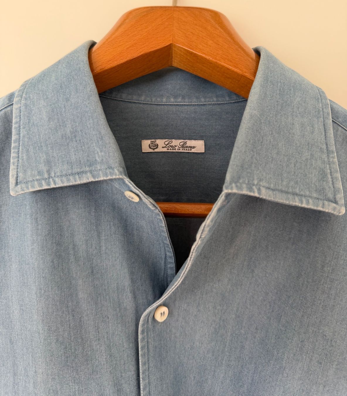 Loro Piana Hemden: Loro Piana Denim Hemd – Gebraucht aus Wallisellen von max.mil 2