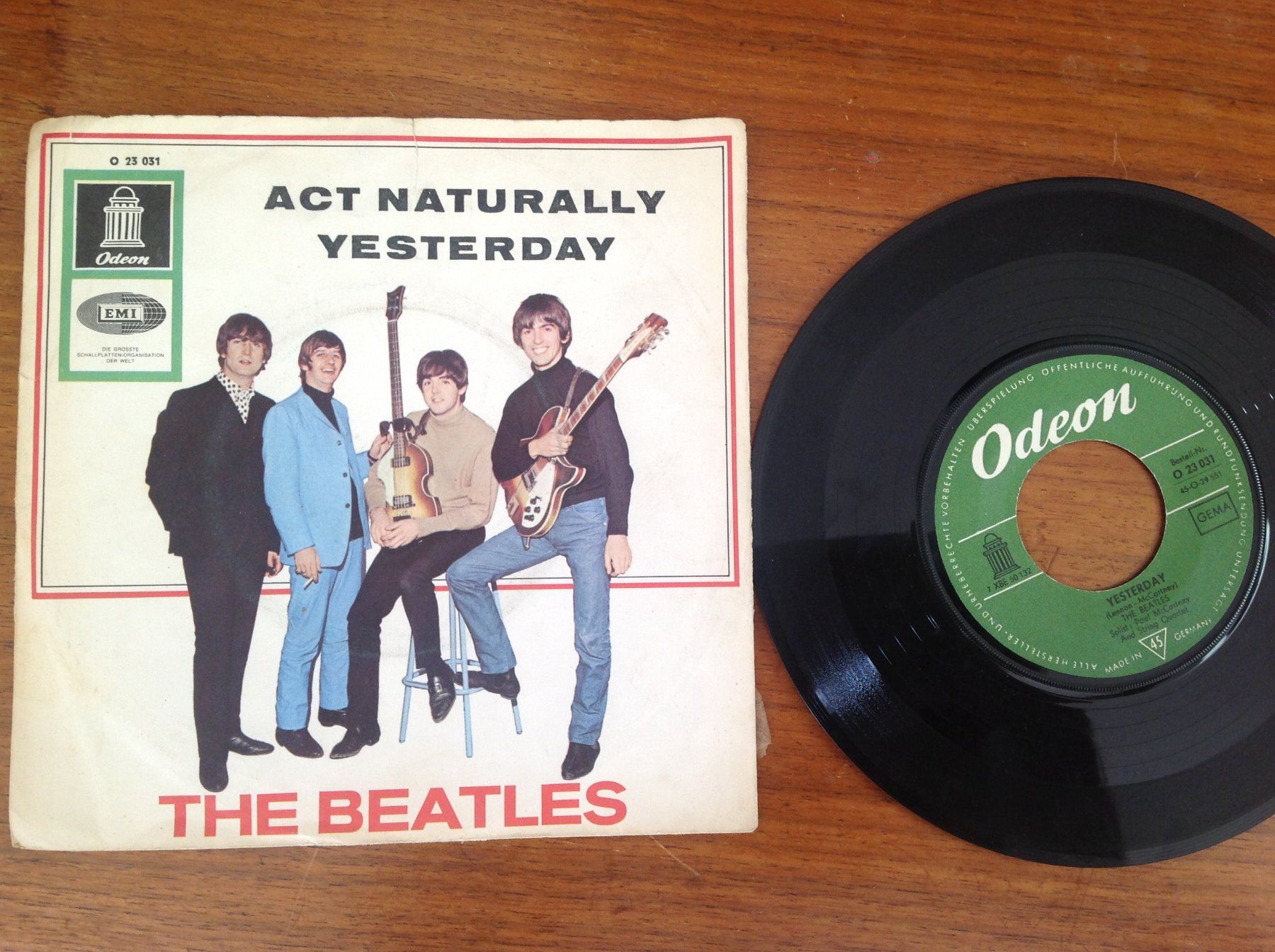 Schallplatten: 45 t disque Les Beatles - Yesterday – Gebraucht aus Vuiteboeuf von broticaire