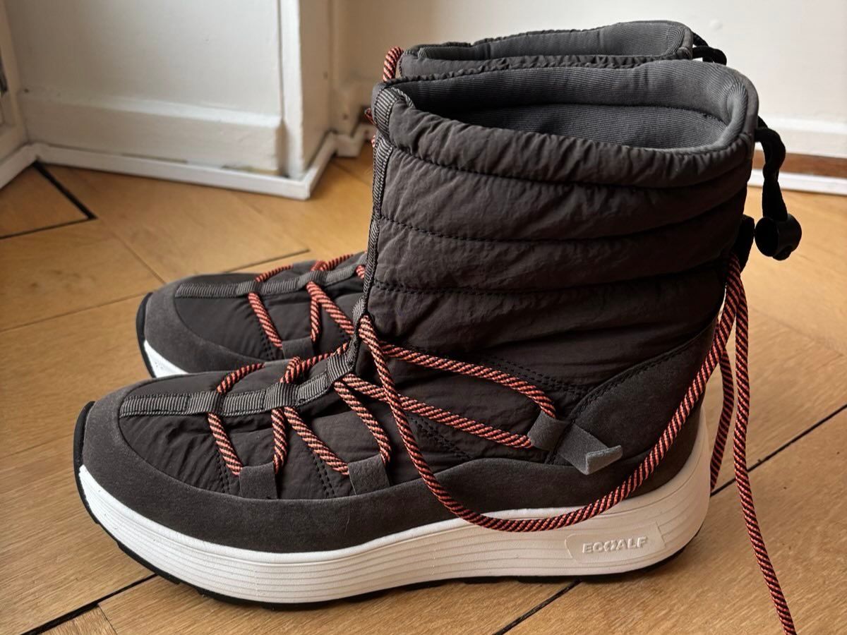 Scarpe da donna: Damenstiefel Ecoalf "Split", Grösse 39, neuwertig – Usato da Basel venduto da Bigburns 1