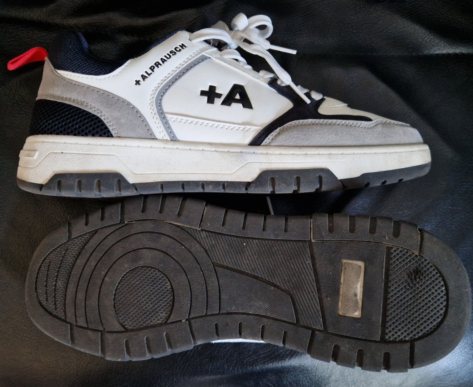 Scarpe da uomo: Alprausch Sneaker, neuwertig, Gr. 43 ... – Usato da Münsingen venduto da Geeskile 2