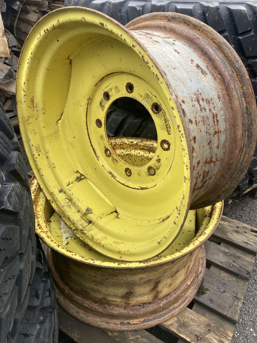 Trattori: John Deere Felgen, Räder – Usato da Gibswil venduto da mai_pw2j