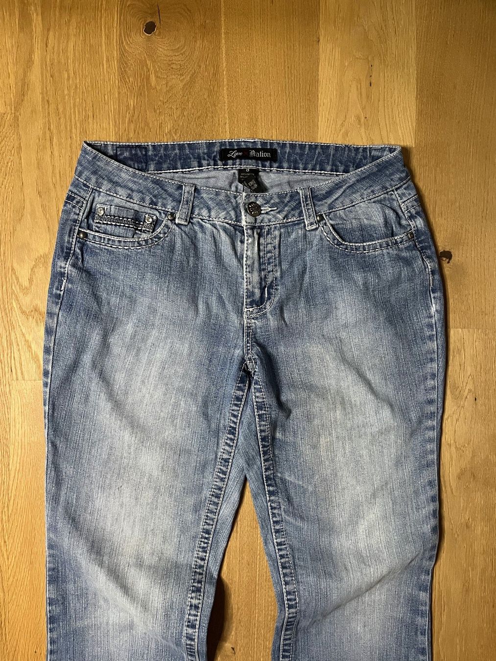 Jeans: Y2K Bootcut Jeans Gr. L hellblau – Nuovo (secondo la descrizione) da Siggenthal Station venduto da tha_2yxs 2