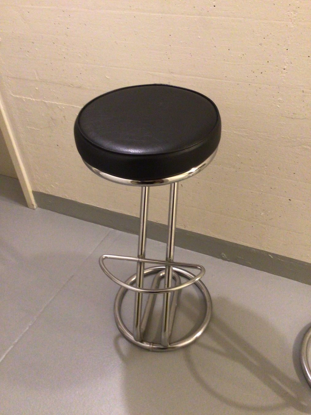 Hocker: Barhocker – Gebraucht aus Zürich von ArmariodeRuth_Senora 2
