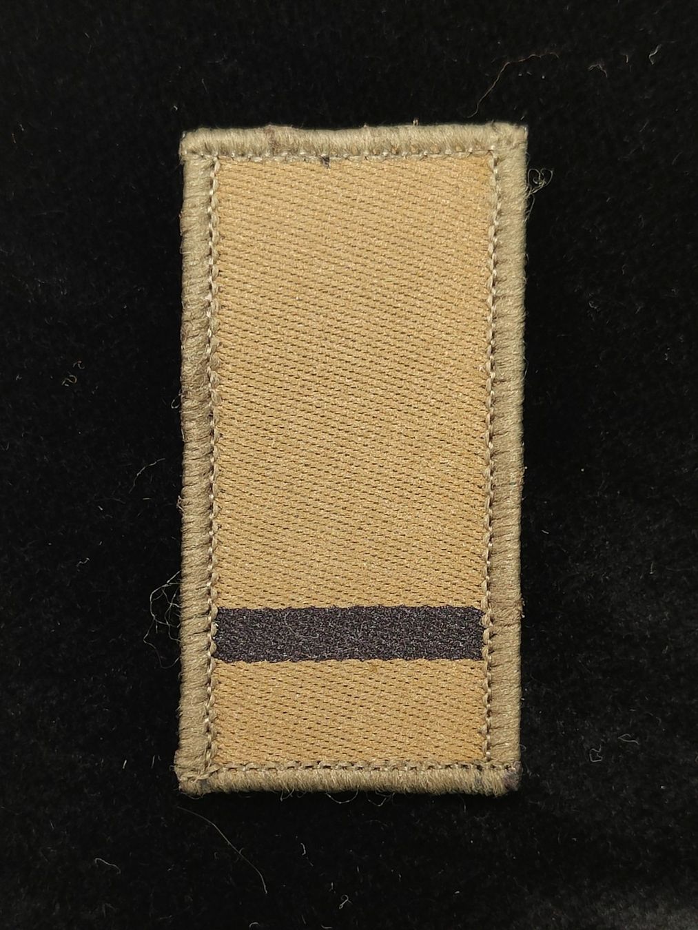 Schweizer Armee Placchette & Badge: Gradabzeichen Leutnant, Variante 1 – Usato da Bauma venduto da SwissMilitaria