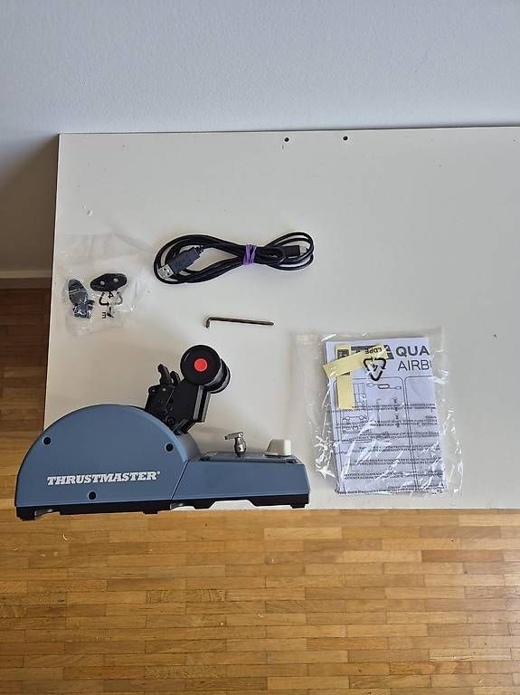 Thrustmaster Controller: Manettes de gaz pour simulateur de vol – Usato da Genève venduto da Thefirstseller 1
