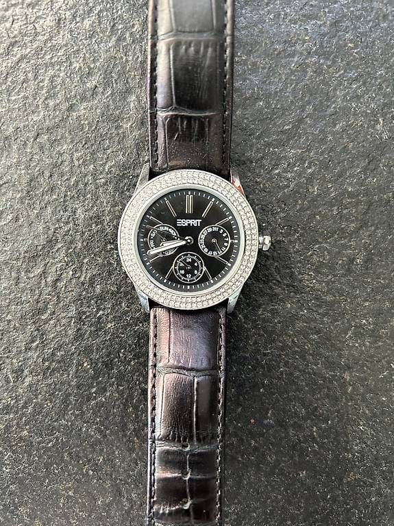 Orologi: Damenuhr von Esprit - schwarz – Usato da Scheuren venduto da tan_w6cx