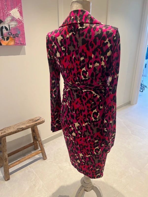 Diane von Furstenberg Kleider: DVF x Andy Warhol Wrapdress  – Gebraucht aus Pfaffhausen von ame_2q5n 2