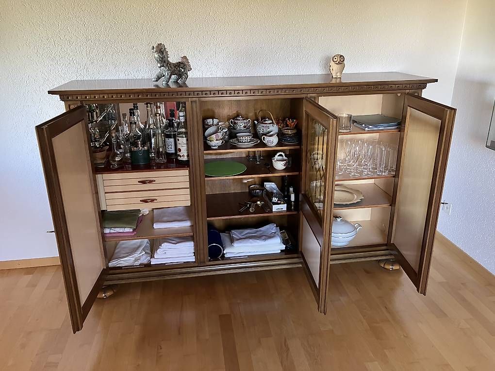 Buffets: Magnifique buffet en bois – D'occasion à Düdingen par chi_7j5l 3
