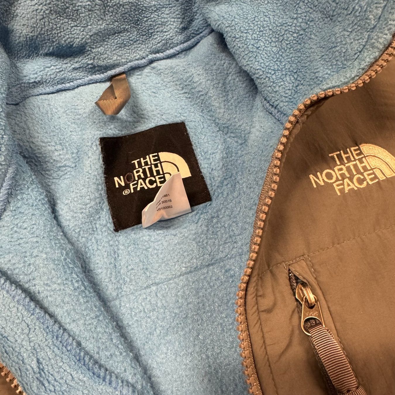 North Face Giacche: The North Face light blue fleece jacket winter S – Usato da St. Gallen venduto da sourced_limited 2