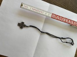 Collana con ciondolo motivo celtico argento