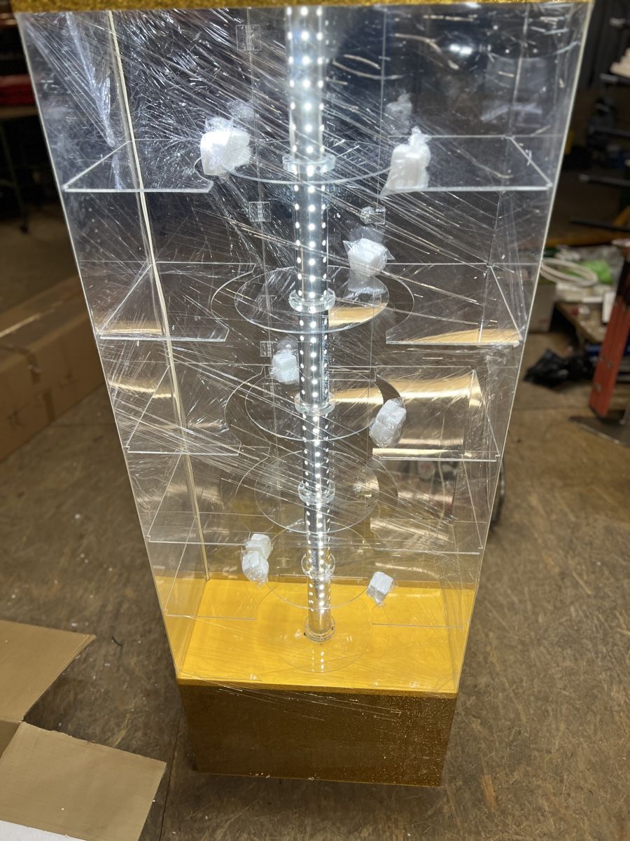 Vetrine: Glasvitrine Schaufenster mit 6 Regale – Nuovo e nell'imballaggio originale da Dietikon venduto da burak_taci 5