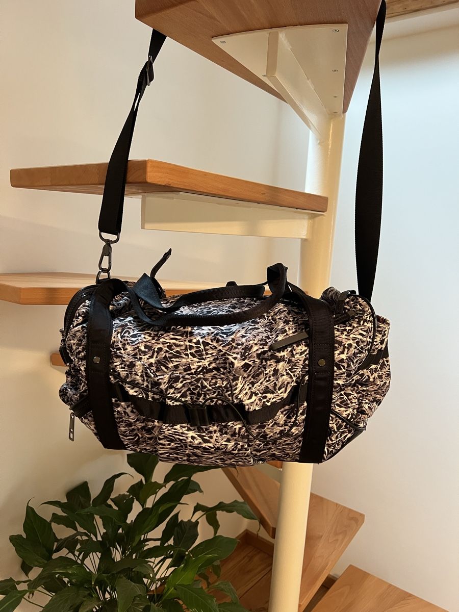Lululemon Borse: lululemon Sporttasche – Usato da Zürich venduto da melionjourney