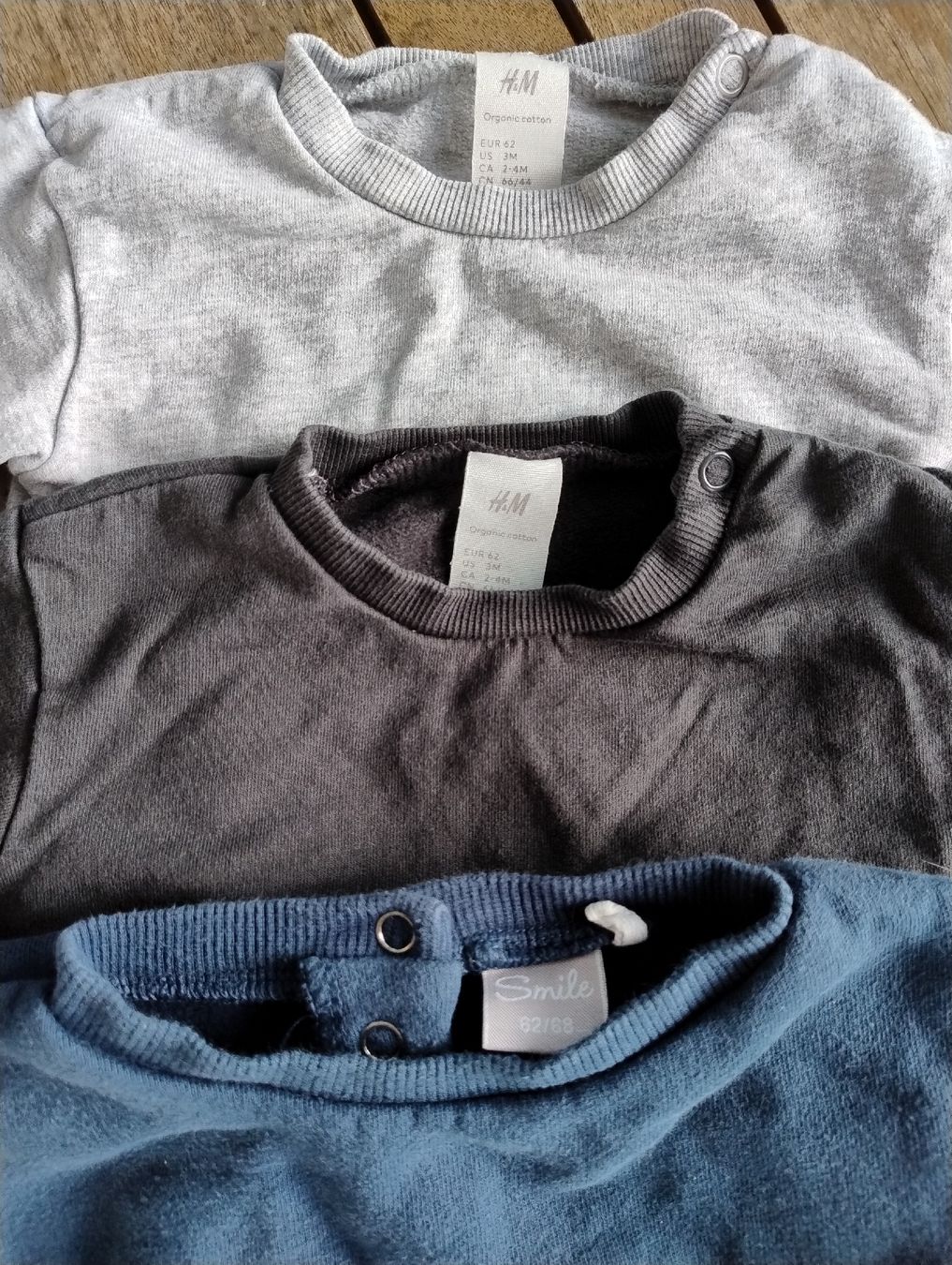 Pulls et sweat-shirts: 3er Set Baby Pullover, Gr.62 – D'occasion à Olten par Debbiewr 1