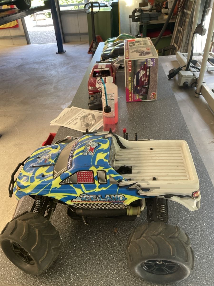 Modellini d'auto: Modellautos / Bensiner – Difettoso da Niederstocken venduto da triumph_tr6 4