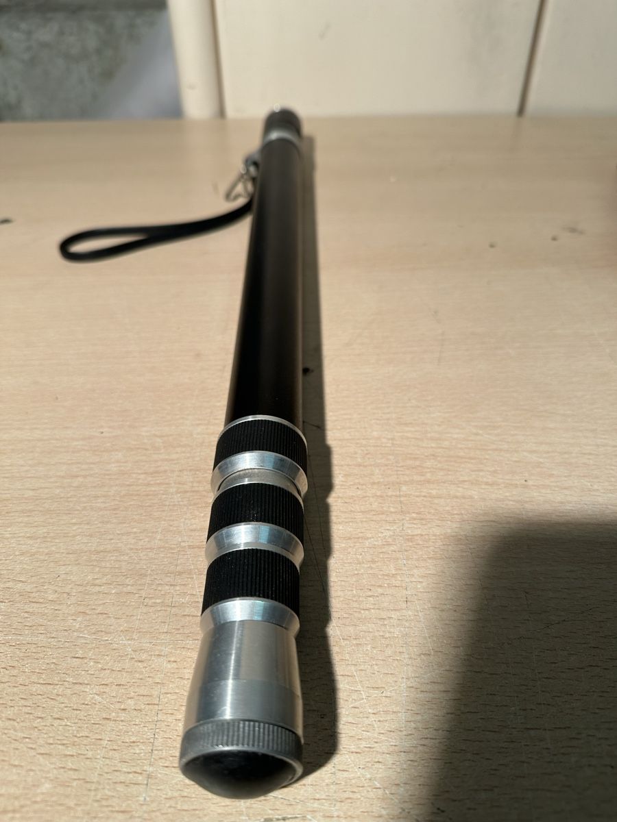 Telescopi: Monopode télescopique Manfrotto, parfait état, stable! – Usato da Lausanne venduto da artnouveau04 2