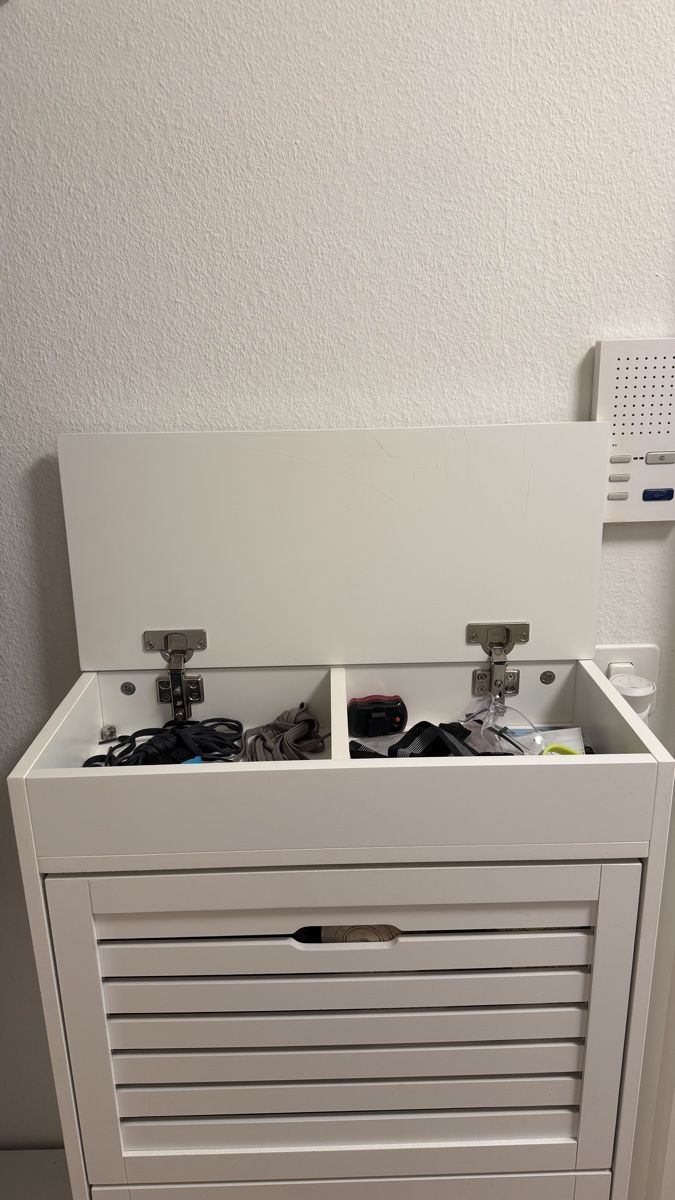 Guardaroba: Garderobe – Usato da Muttenz venduto da mel_y6pv 2