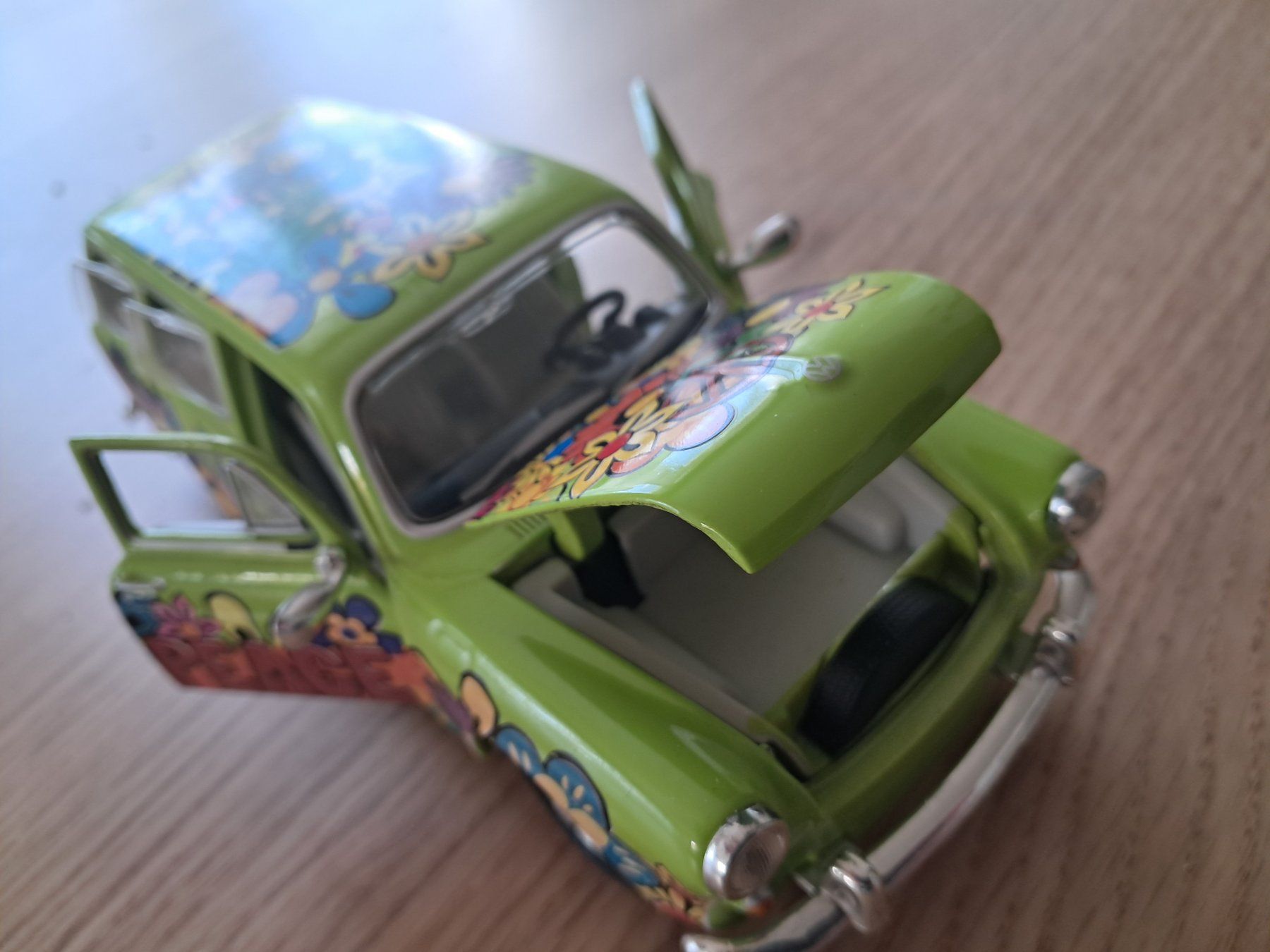 Volkswagen Modellini d'auto: 1987 VW 1600 squardback – Usato da Reinach AG venduto da Abrasil 2