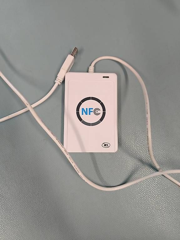 Componenti elettronici: Lecteur / Encodeur NFC USB ACS ACR122U – Usato da Neuchâtel venduto da fif_md7s