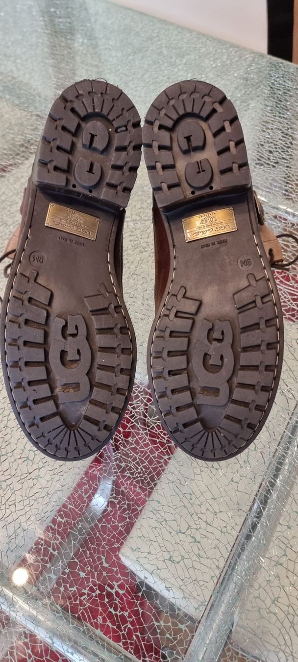 Ugg Chaussures femmes: UGG Gr. 9M – D'occasion à Luzern par Reni025 5