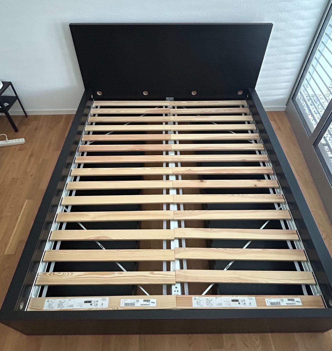 Ikea Betten: Lit Ikea noir – Gebraucht aus Renens VD von Emmanuel.P 1