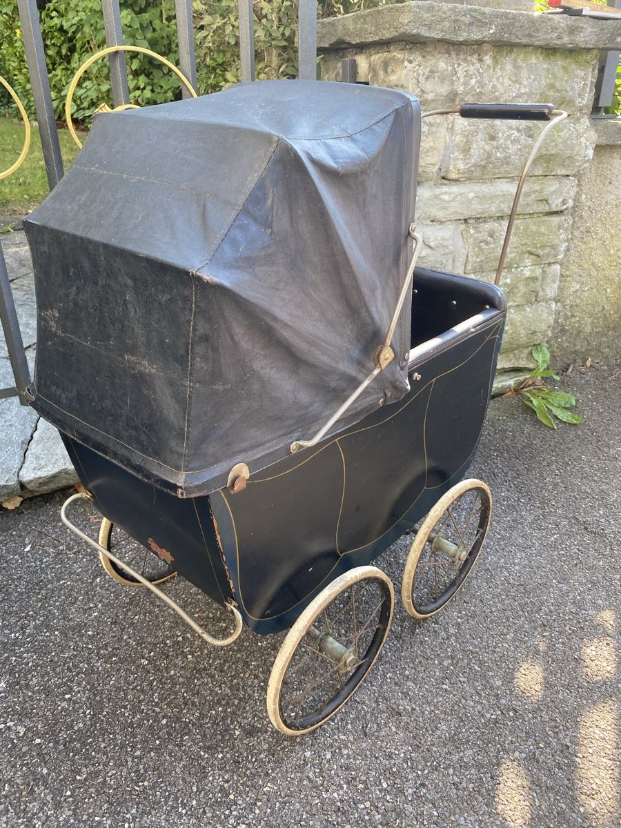 Carrozzine per bambole: Antiker Puppenwagen – Usato da Ostermundigen venduto da mapa9 1