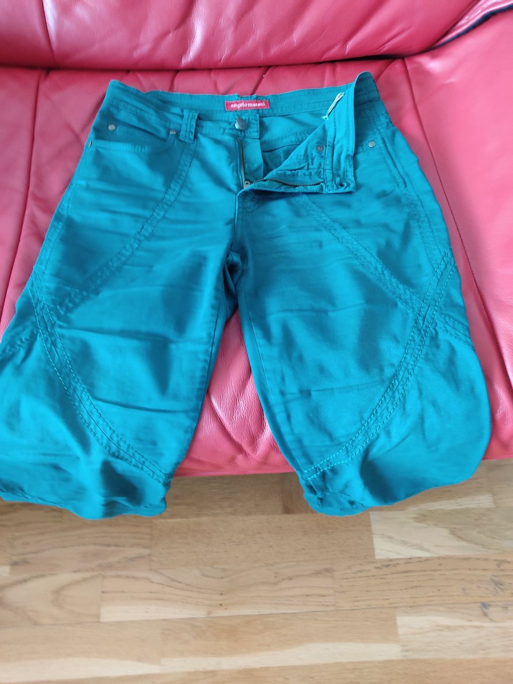 Pantaloni: Pantalons courts S – Usato da Bern venduto da Celinesim99 3