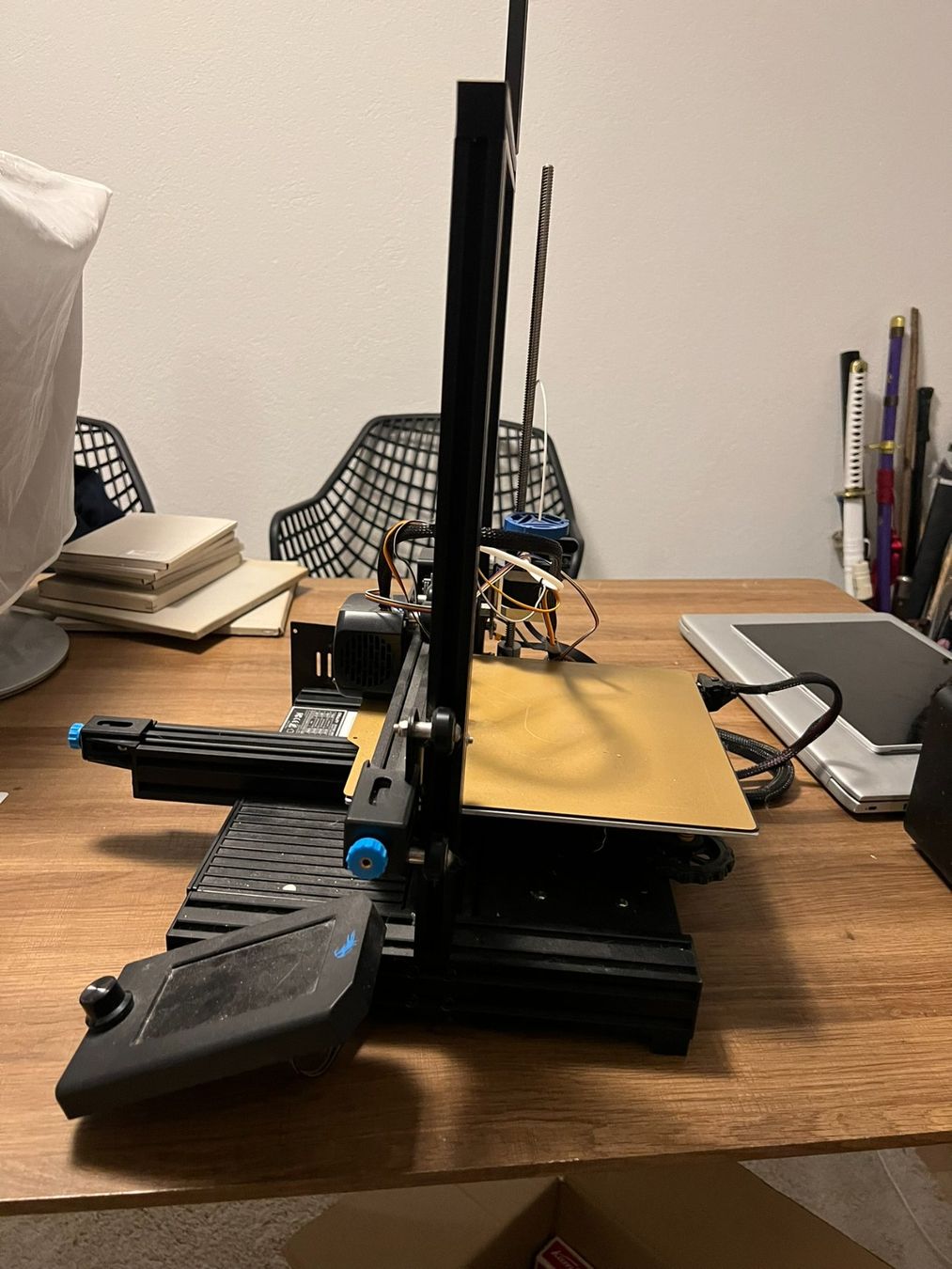 Stampanti 3D: Creality Ender 3 V2 FDM 3D-Drucker gebraucht – Usato da Volketswil venduto da Lootington_Post 3