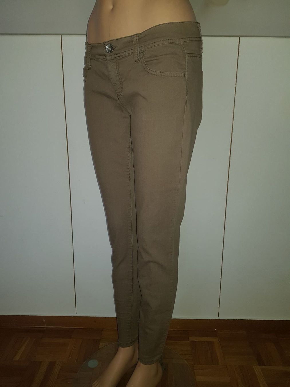 Benetton Jeans: BENETTON Jegging taille / Grosse W 32 – Usato da Cossonay-ville venduto da Super-Price-Quality 4