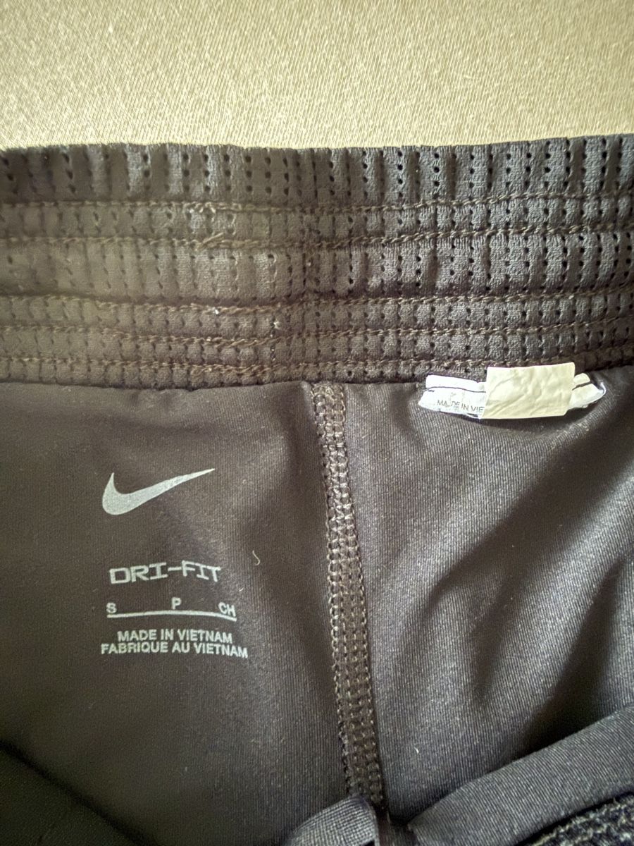 Nike Pantaloni: Nike Running Shorts – Usato da Hedingen venduto da julesli 2
