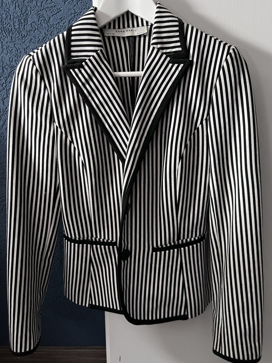 Giacche: Veste rayée Zara Basic, taille S - Élégante pour l'été! – Usato da La Chaux-de-Fonds venduto da eli_9dy8