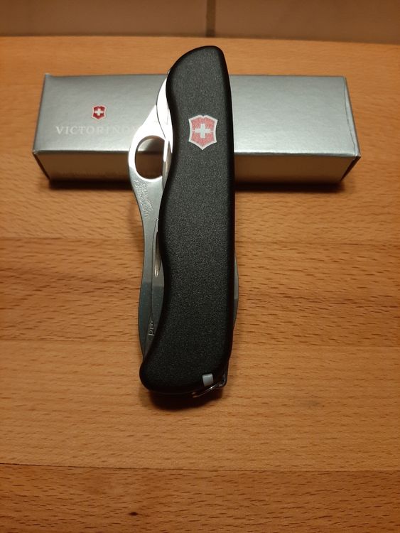 Viktorinox Trailmaster black | Kaufen auf Ricardo
