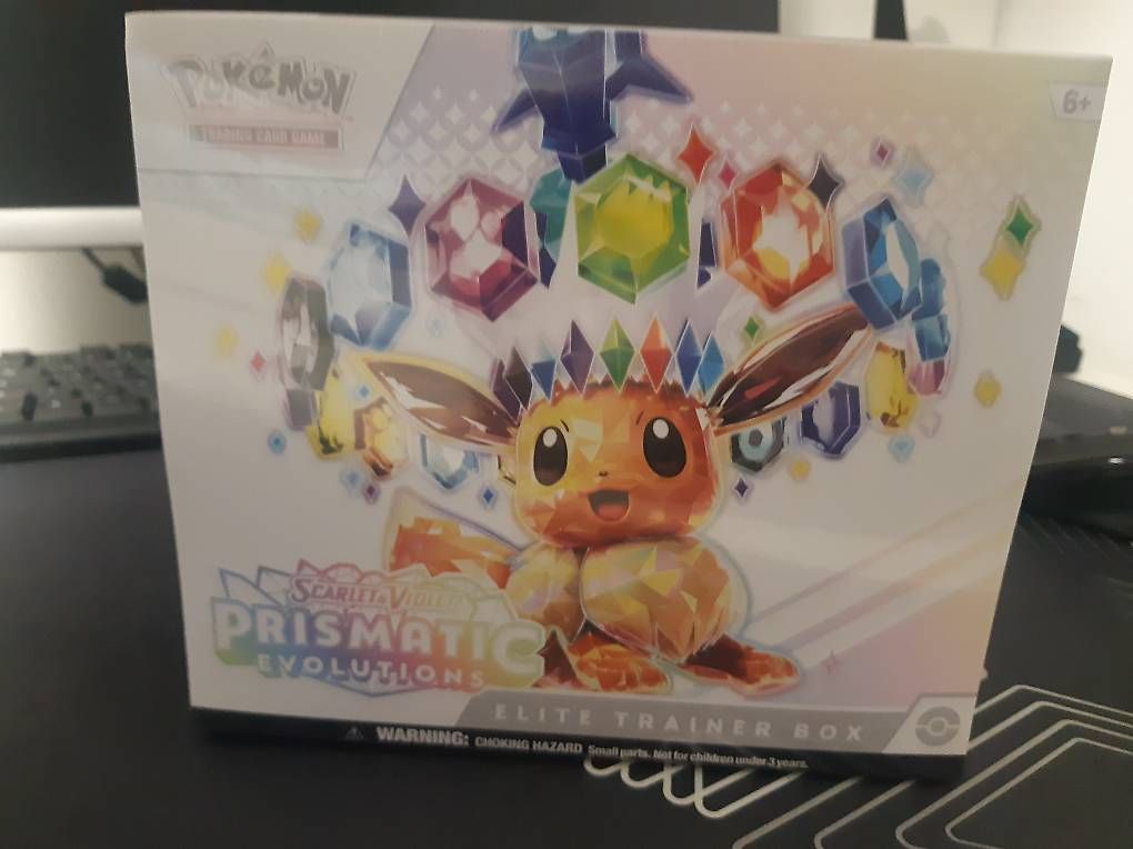 Carte collezionabili: Prismatic Evolution ETB – Usato da Magliaso venduto da bri_5szp