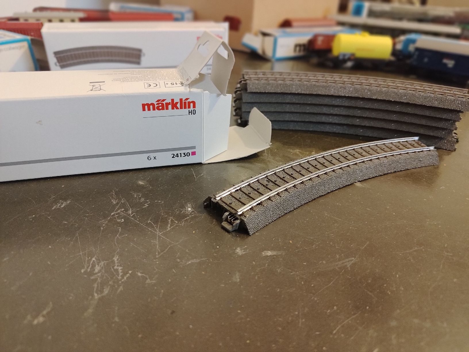 Märklin Modellini di ferrovie: Märklin Kurve H0 C-Gleis – Nuovo e nell'imballaggio originale da Hochdorf venduto da M12345 1