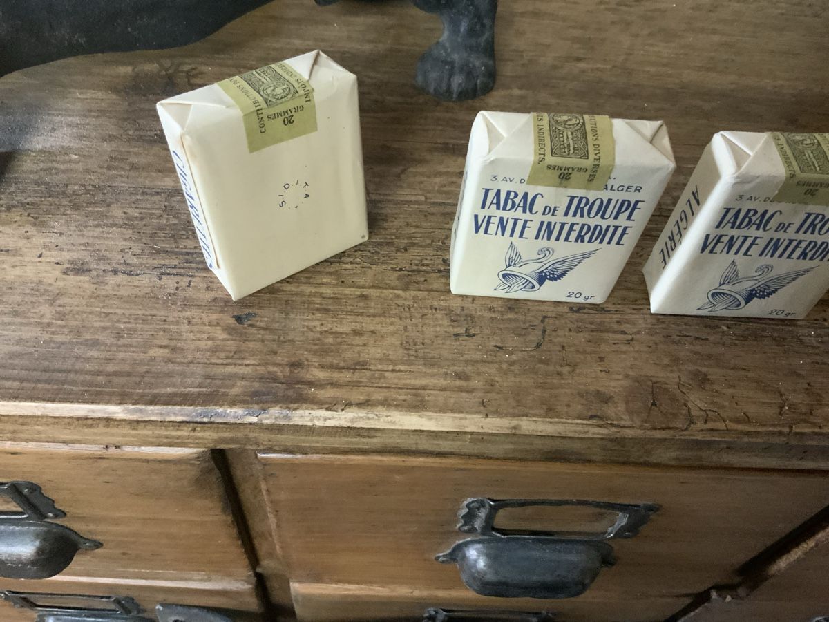 Tabacchi: 3 Packungen Tabac de Troupe Vente Interdite Alger top – Usato da Willisau venduto da Minali 2