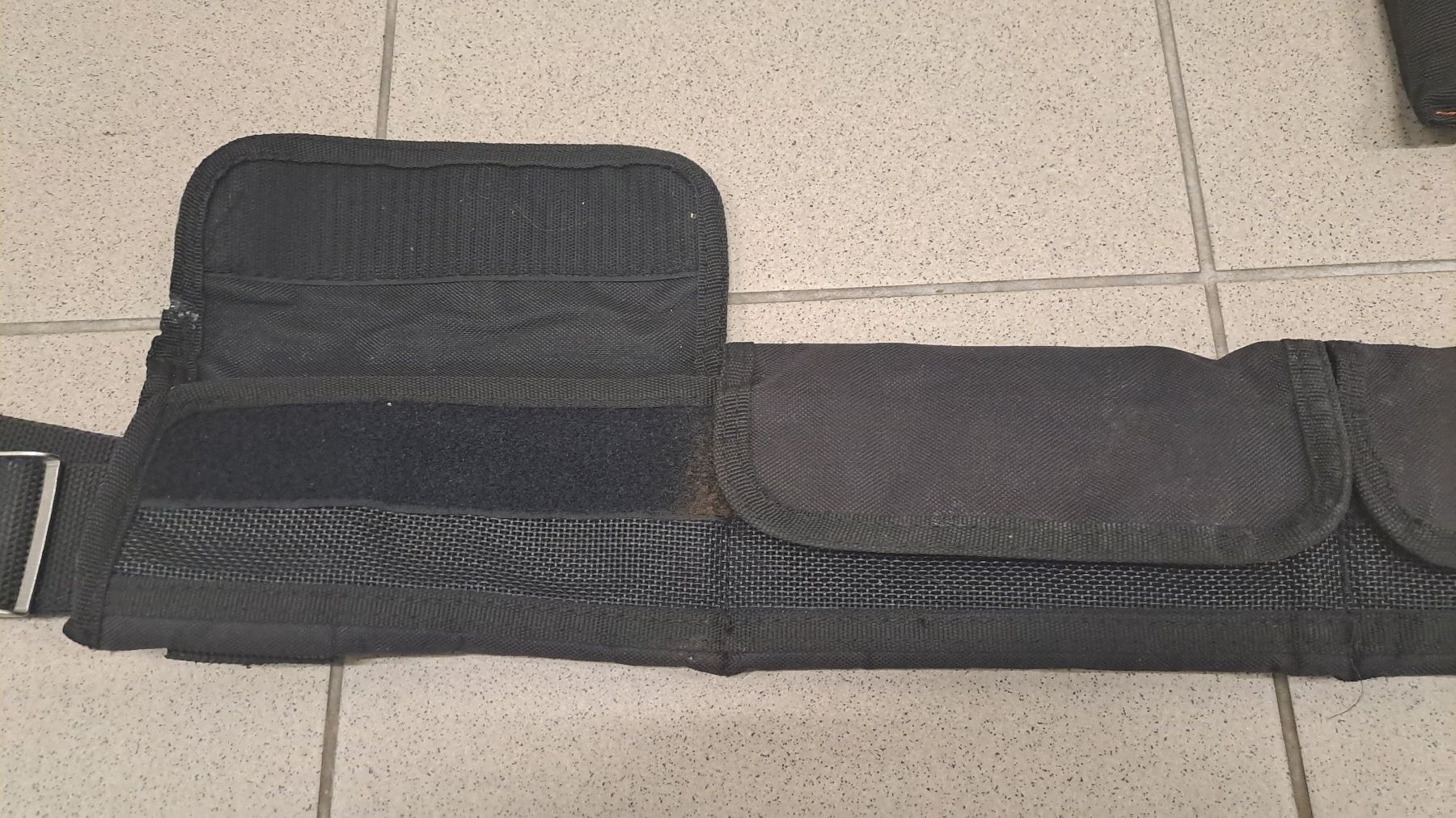 Mute per immersioni: Tauchgurt BestDivers inkl. 2 Gewichte – Usato da Caslano venduto da Welaberg 3