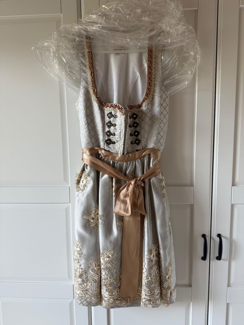 Krüger Kleider: Dirndl Krüger Collection Gr. 42 – Neu (gemäss Beschreibung) aus Rupperswil von Jolie5