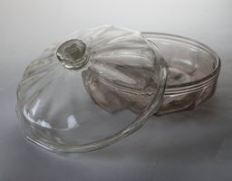 MARMELADEN DECKELBEHÄLTER AUS GLAS, FRANKREICH, 18.JAHRH.