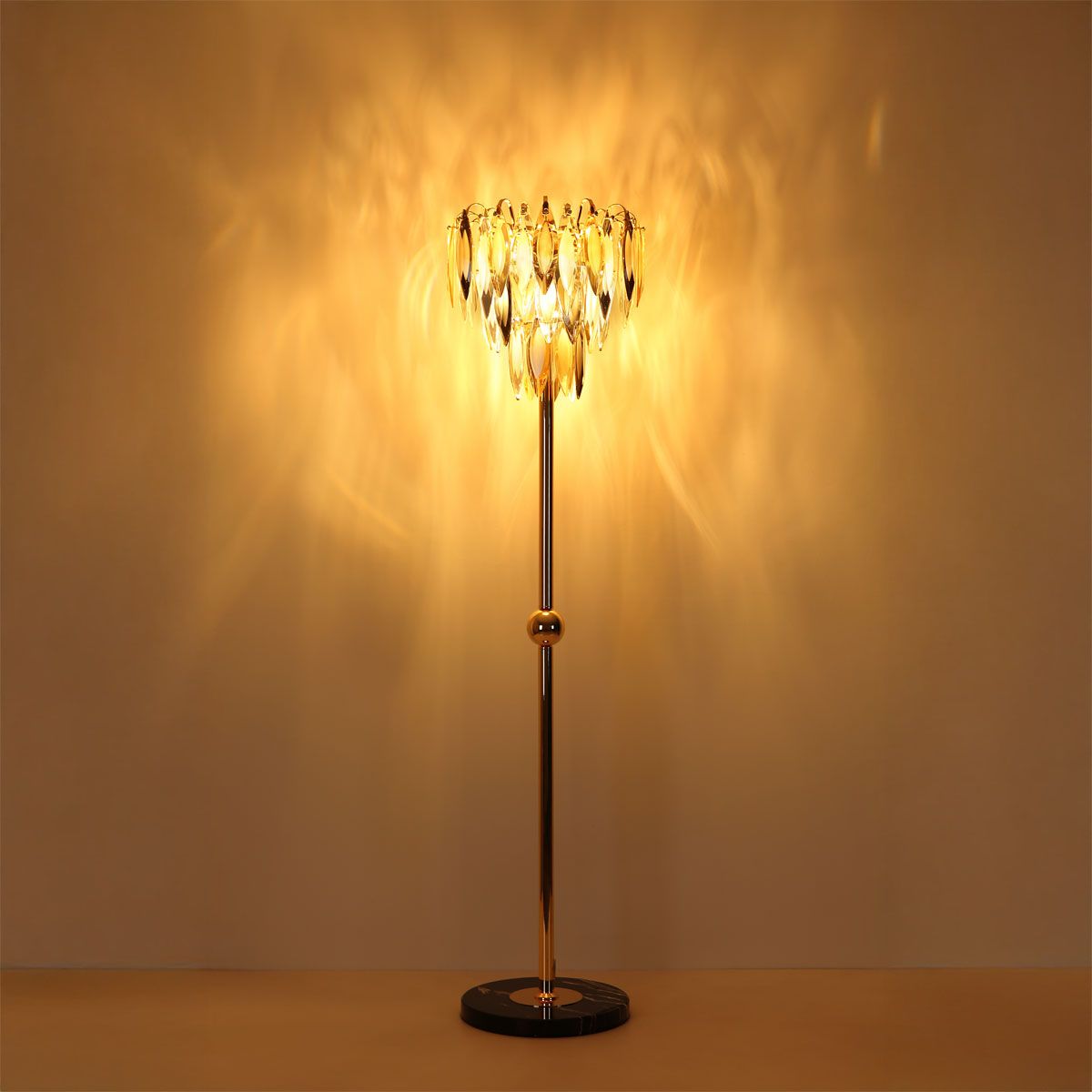 Lampade: Stehleuchte, Kristall, 165 cm Höhe – Nuovo (secondo la descrizione) da Kreuzlingen venduto da Smart-Light 2