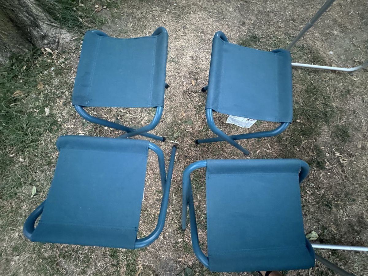 Set di tavolo e panche: Campingtisch mit 4 Hocker - Decathlon – Usato da Dierikon venduto da FraeuleinMaus17 3