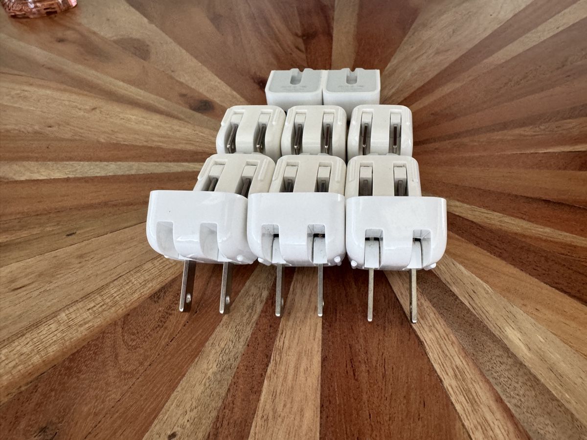 Apple Unità & Adattatore: US original Apple Adapter Reise USA Duckhead – Usato da St. Gallen venduto da hae_6rmh 3