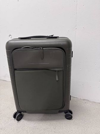 Horizn Studios Koffer inkl. Powerbank  Cabin  Olivgrün