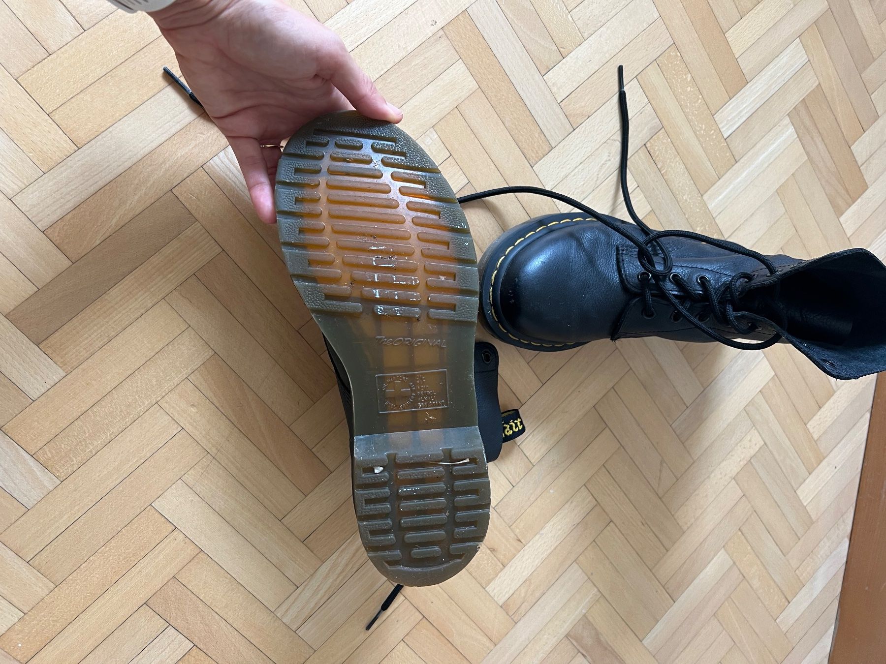 Dr. Martens Scarpe da donna: Dr Martens boots en cuir – Usato da Fribourg venduto da Monalisa_13 2