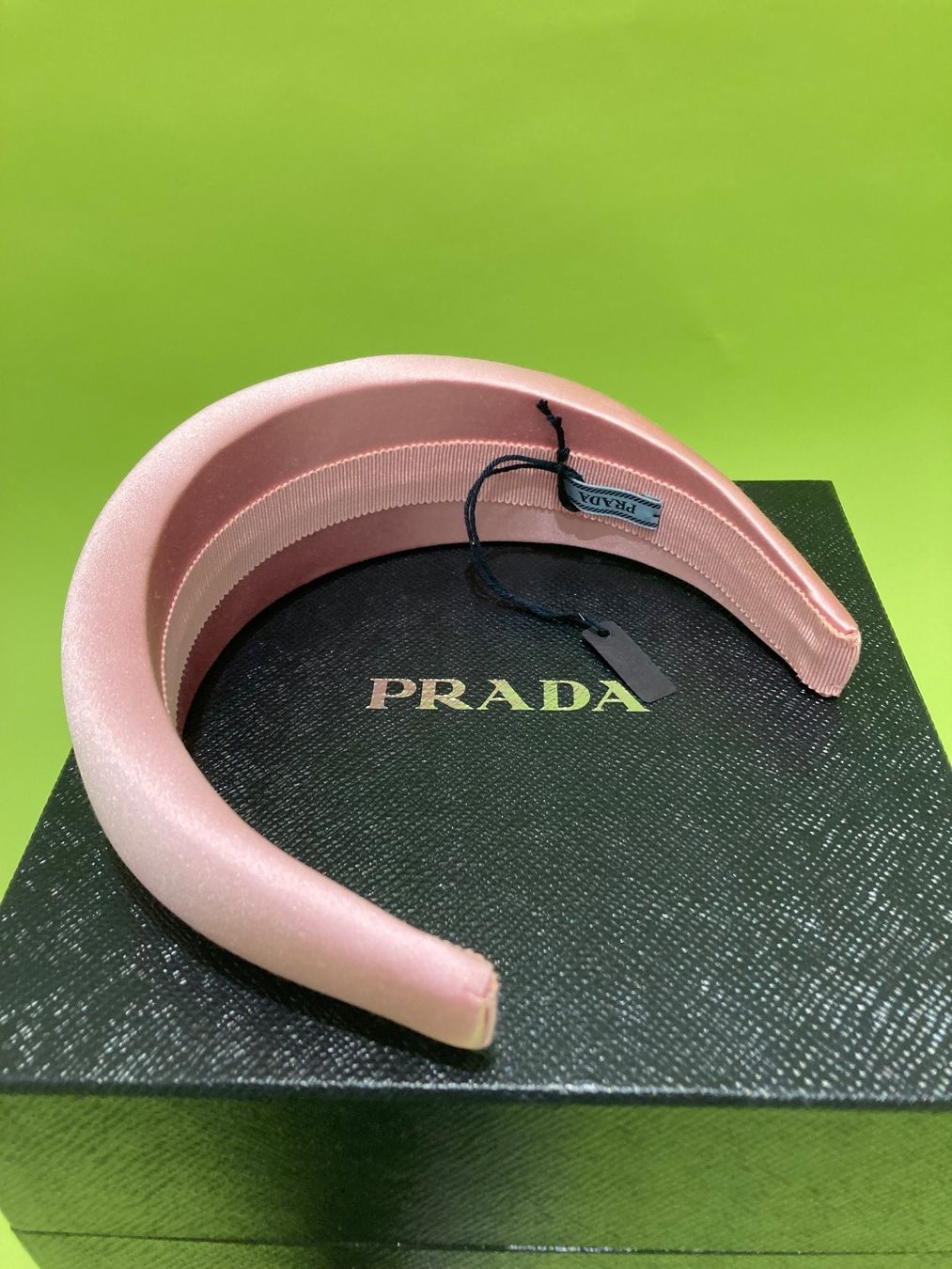 Prada Accessori per capelli: Prada cerchietto – Usato da Paradiso venduto da Kayakara