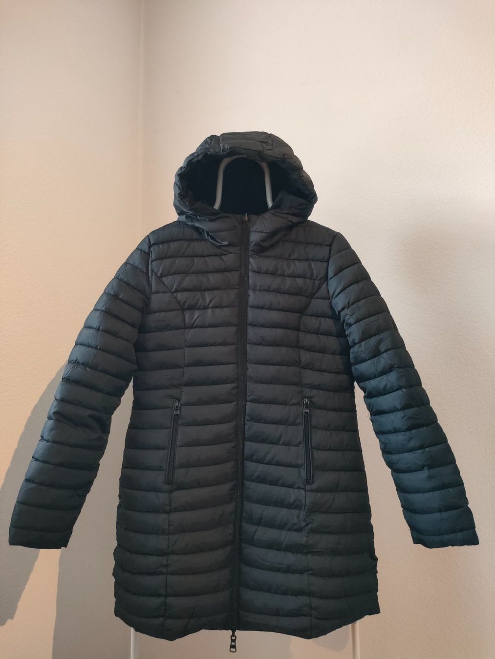 Giacche: Wunderschöne schwarze Jacke mit Kapuze – Nuovo (secondo la descrizione) da Dietikon venduto da MJ_Sporting 1