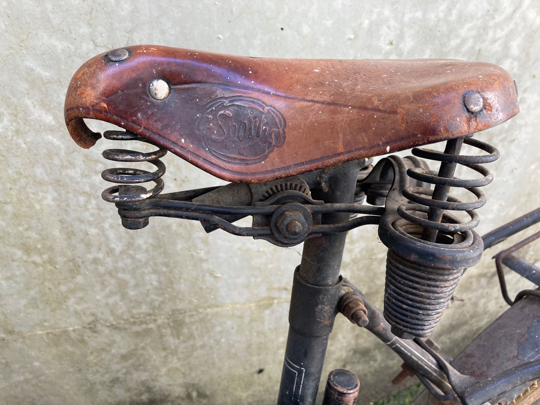Biciclette: Fahrrad Velo Damen Oldtimer älter als 1952 – Usato da Wittnau venduto da Banton1 5