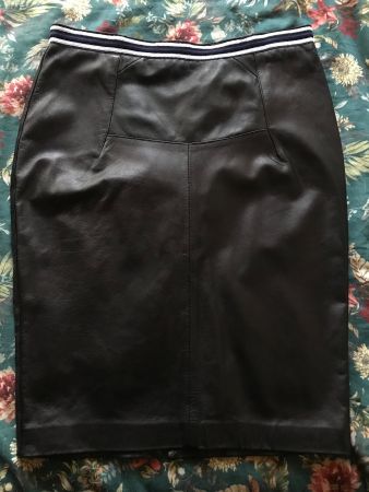 Jupe noire en cuir TENAX, taille 40