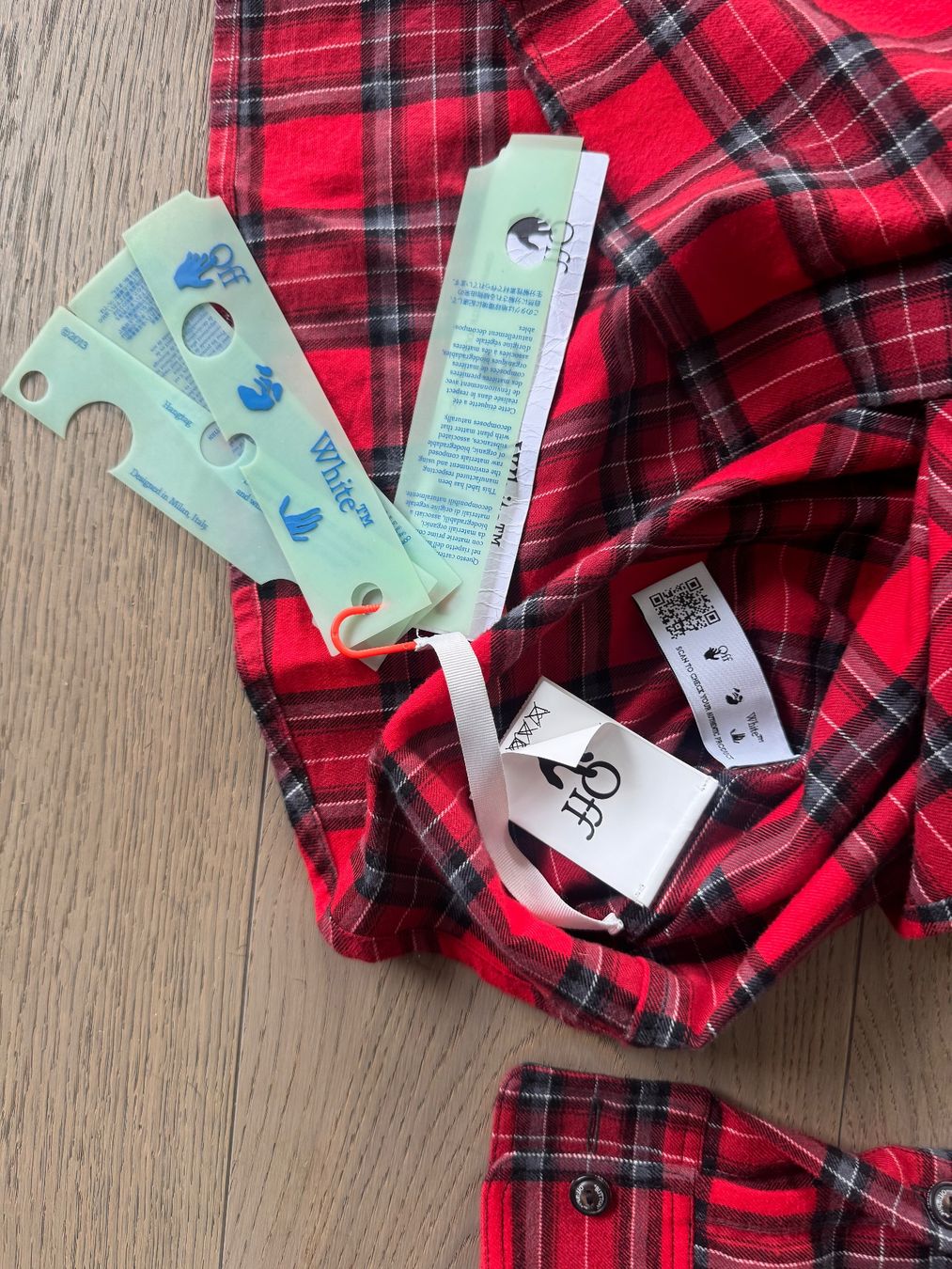 Off-White Hemden: Off-White Kariertes Flanellhemd XL – Gebraucht aus Kriens von saintstone 4