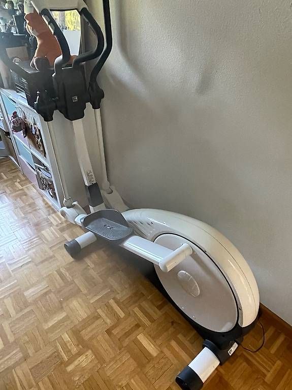 Kettler Hometrainer: Kettler Mondo LE Crosstrainer / Elliptical – Usato da Zürich venduto da FelineArtisan 2