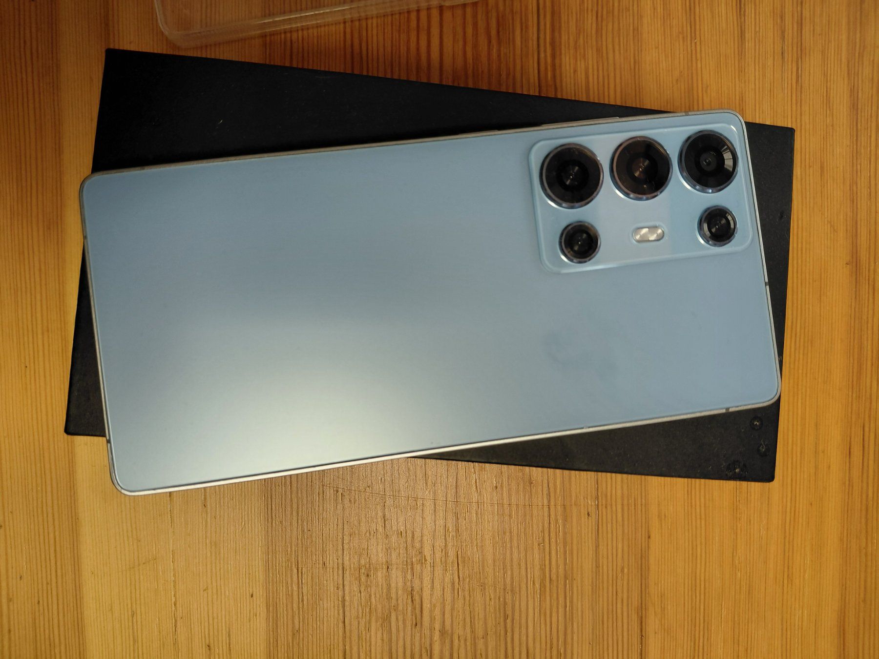 Realme Handys / Smartphones: Smartphone Realme GT Master Edition neuwertig – Gebraucht aus Wattwil von rot_s7jy 1